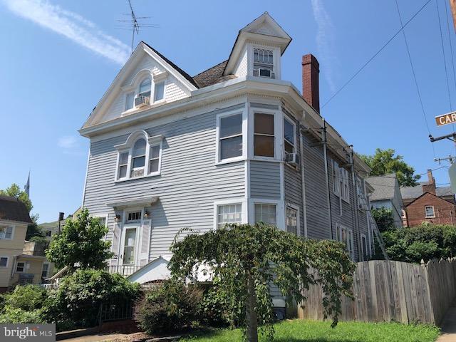 Property Photo: 1122 Caroline Street 3 VA 22401