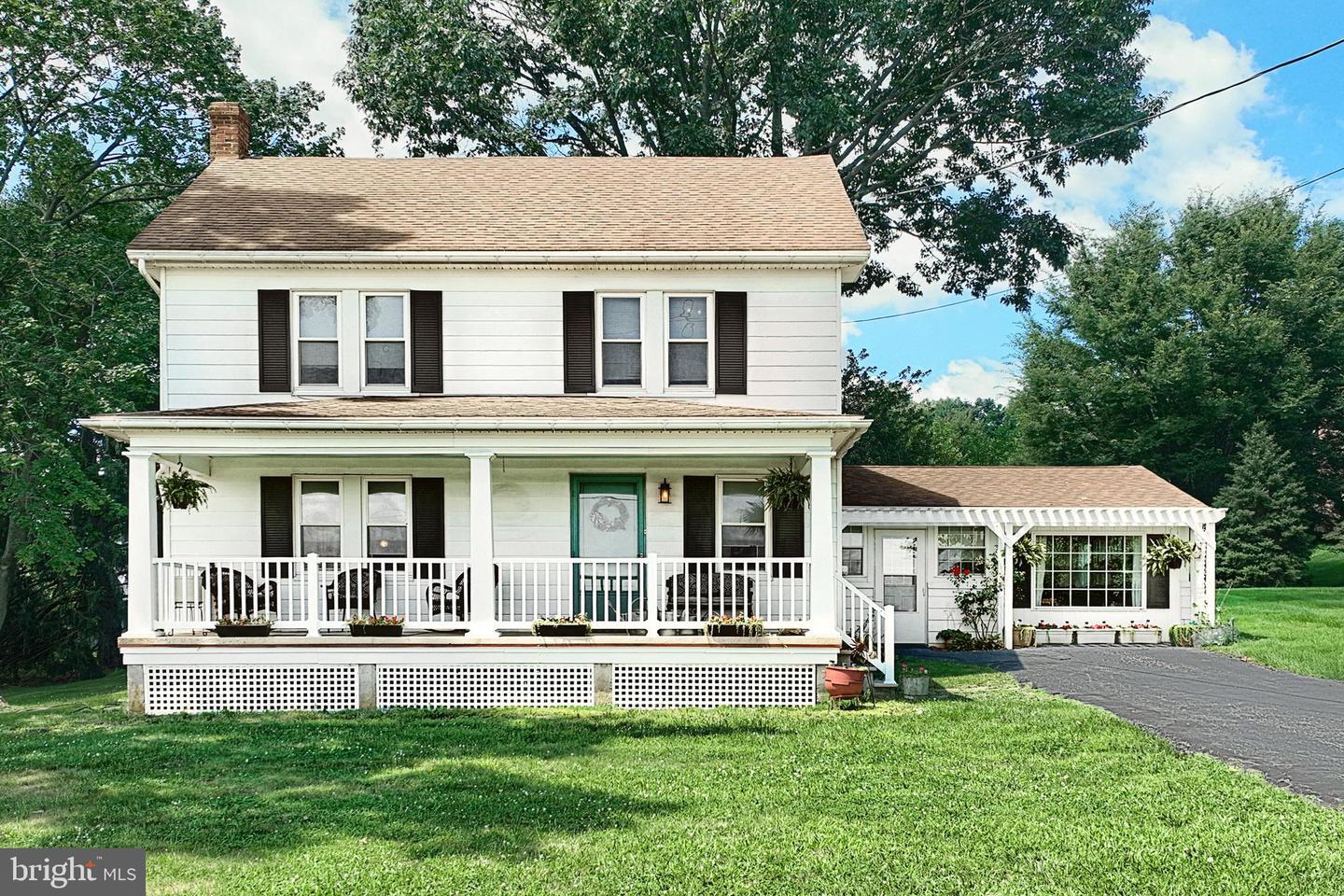 2005 Mount Zion Road  York PA 17406 photo