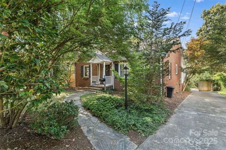 Property Photo: 258 Broad Street NC 28752