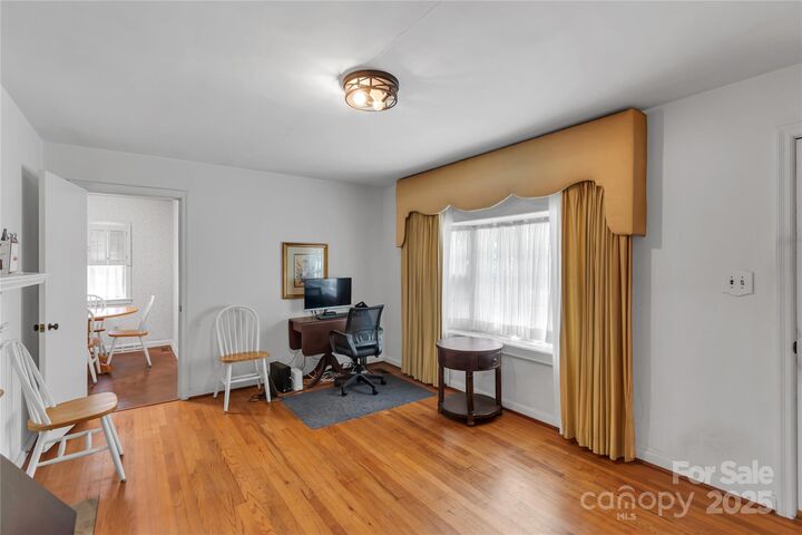 Property Photo:  705 Jackson Street  NC 28086 