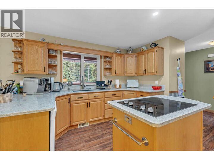 Property Photo: 1417 Apex Mountain Road BC V0X 1N6