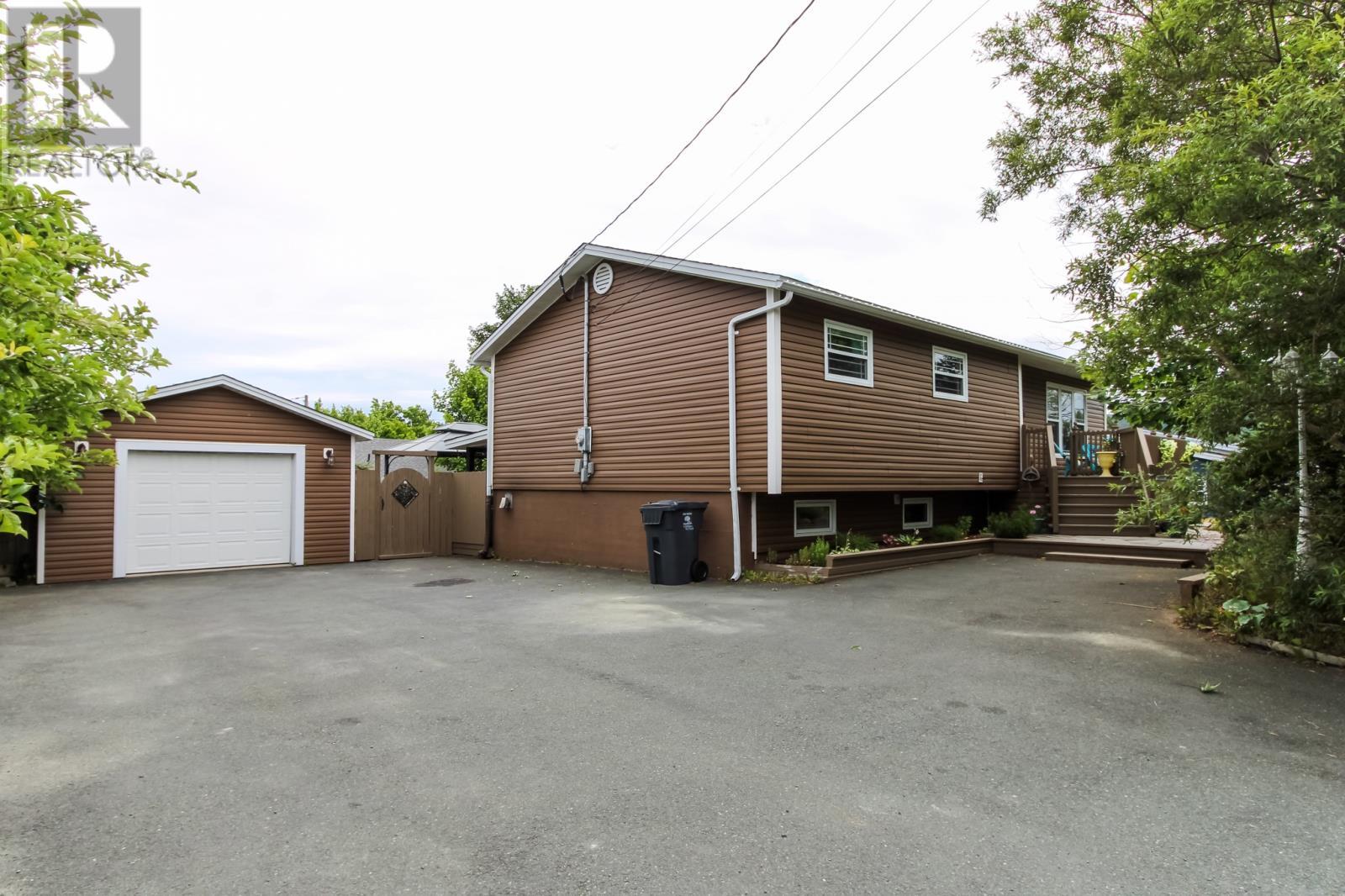 Photo de la propriété: 46 Greenslades Road NL A1W 5H4
