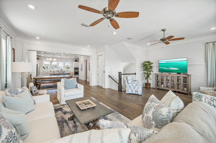 Property Photo: 21 Pleasant Street FL 32461