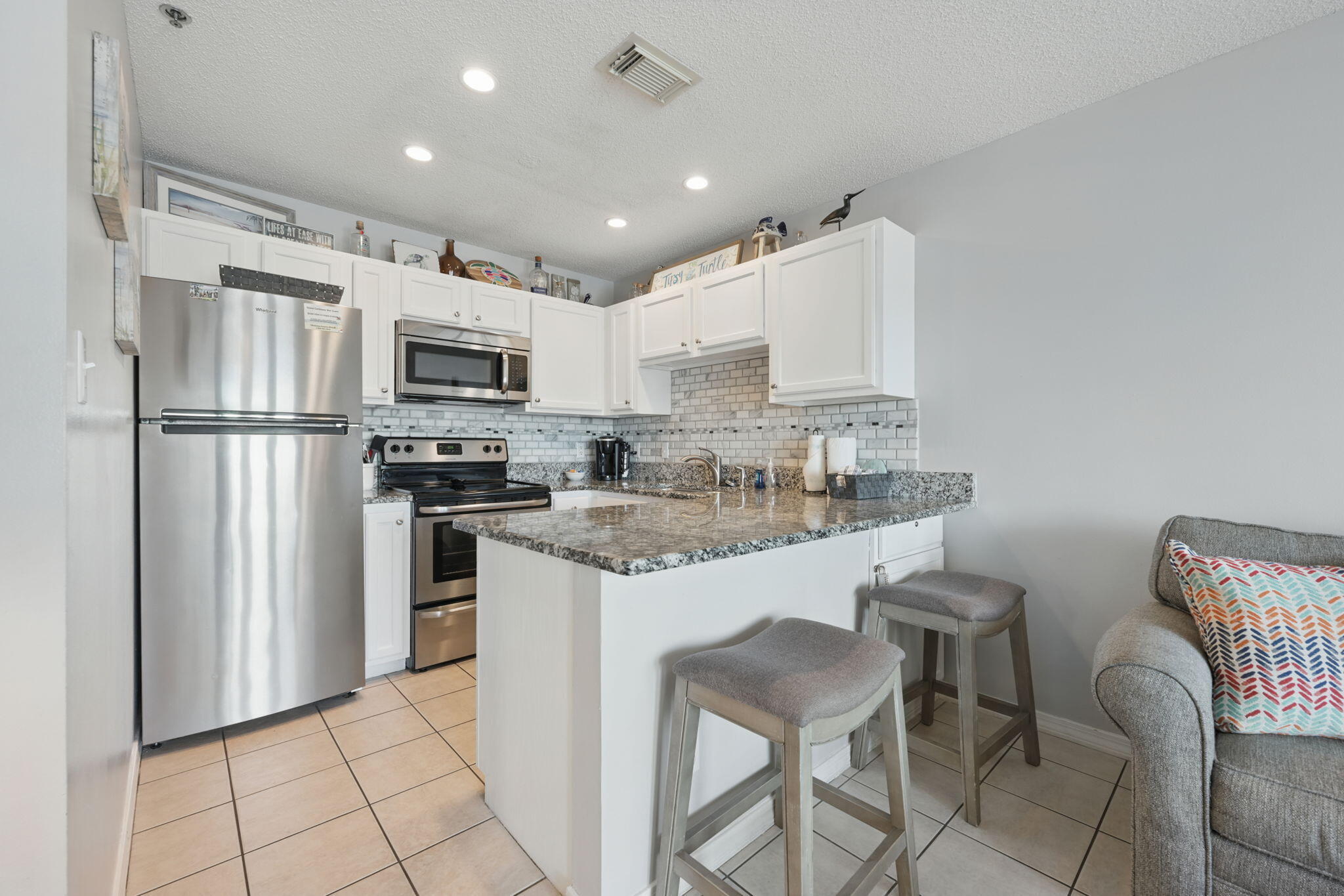 Property Photo: 3191 Scenic Highway 98 212 FL 32541