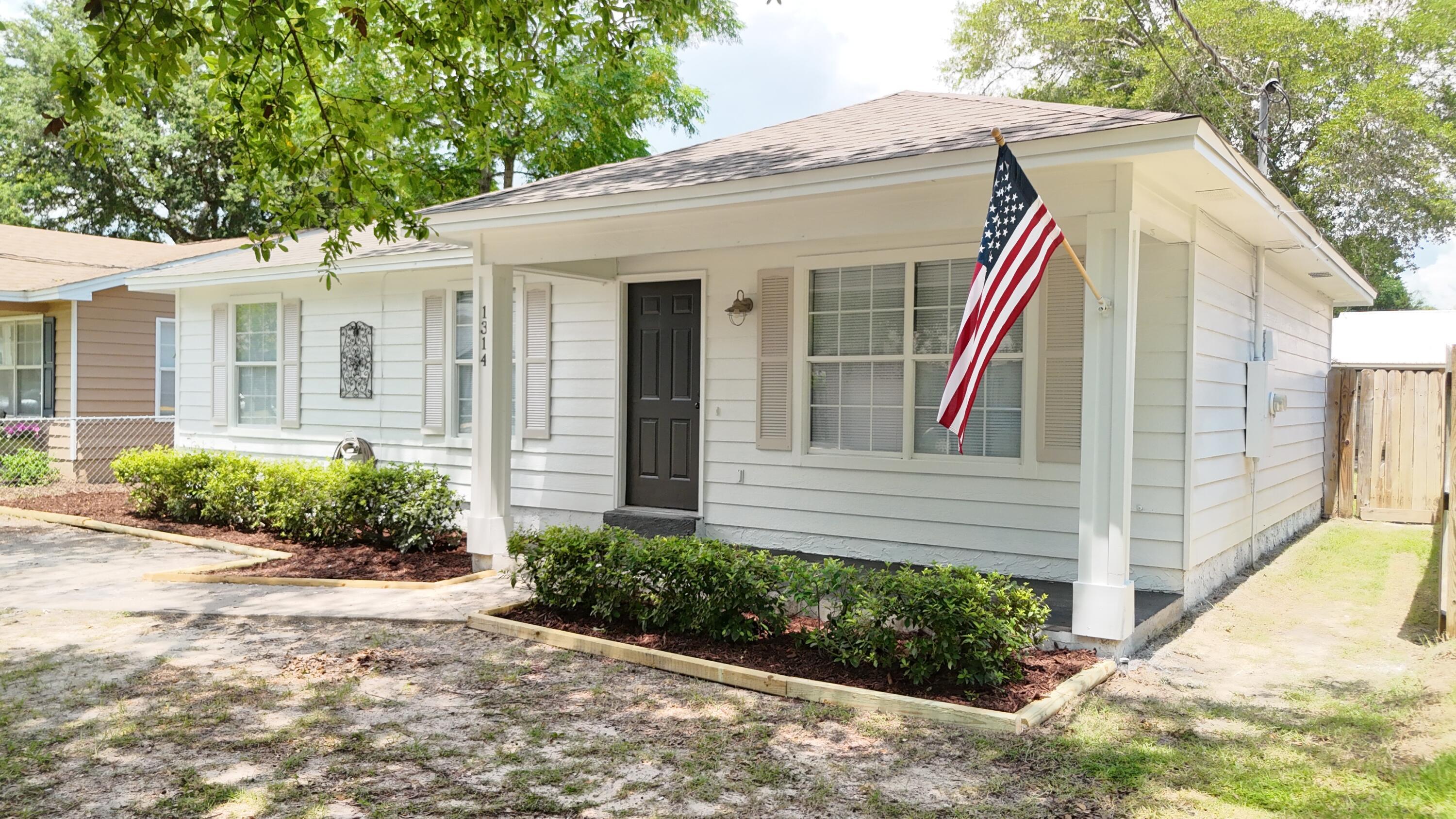1314 S Cedar Avenue  Niceville FL 32578 photo