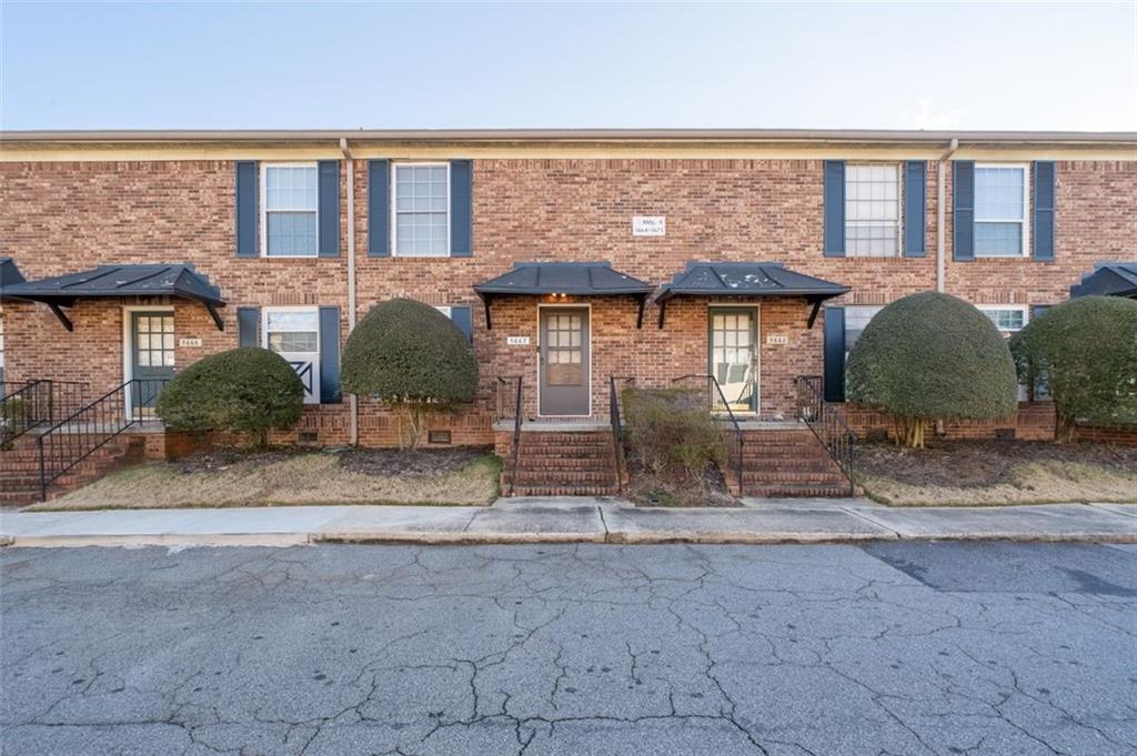 Property Photo: 5667 Kingsport Drive GA 30342