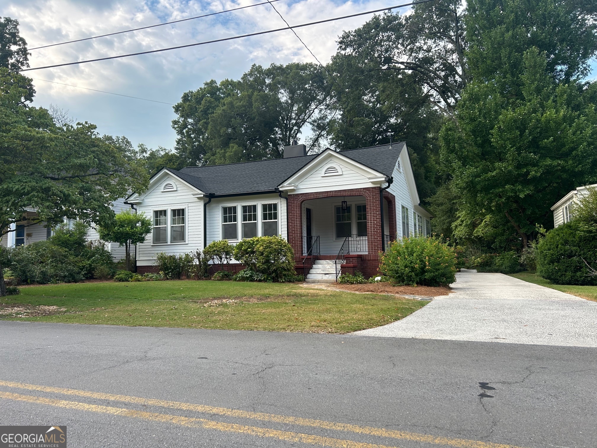 Property Photo:  418 E 8th Street SE  GA 30161 