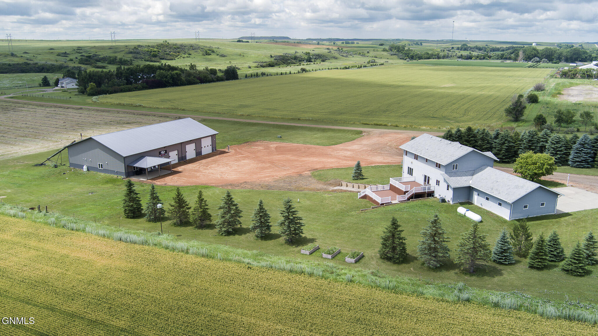 Property Photo:  2104 37th Avenue SW  ND 58530 