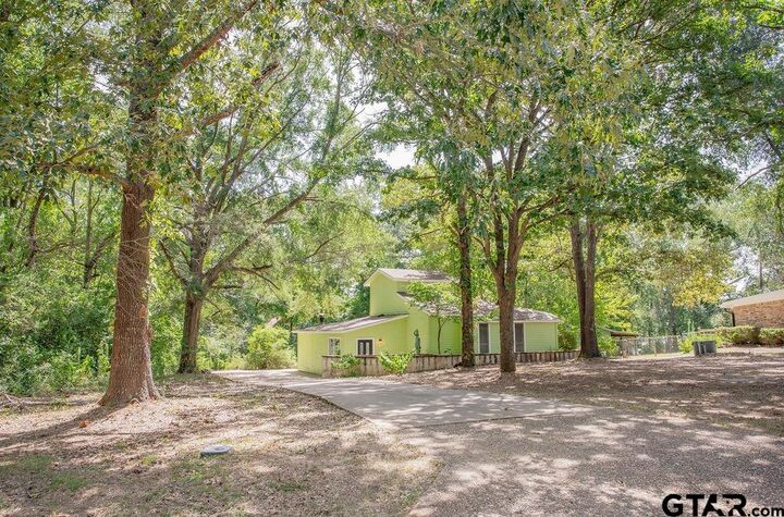 Property Photo:  1615 Ginger Dr  TX 75771 