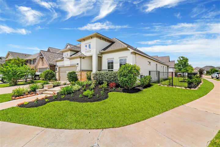 Property Photo: 15431 Hill Country Oaks Lane TX 77433
