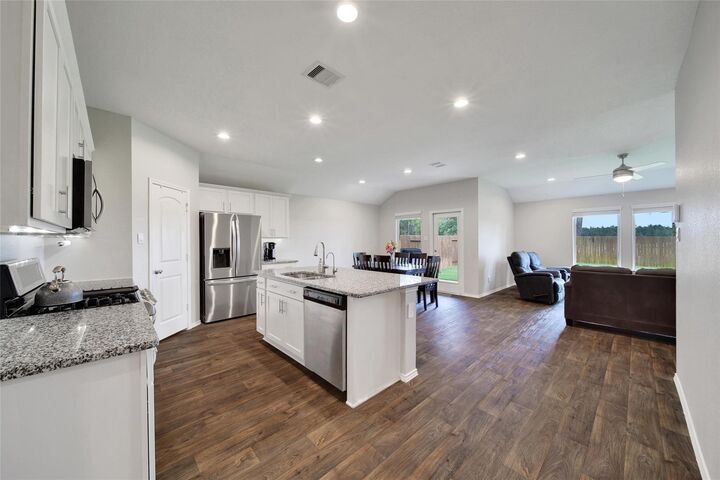 Property Photo:  2619 Lost Holly Lane  TX 77301 
