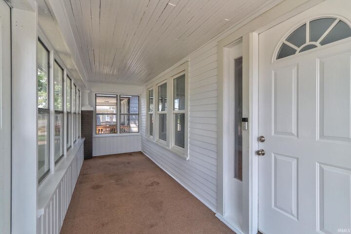 Property Photo: 1814 E Morgan Avenue IN 47711-4306