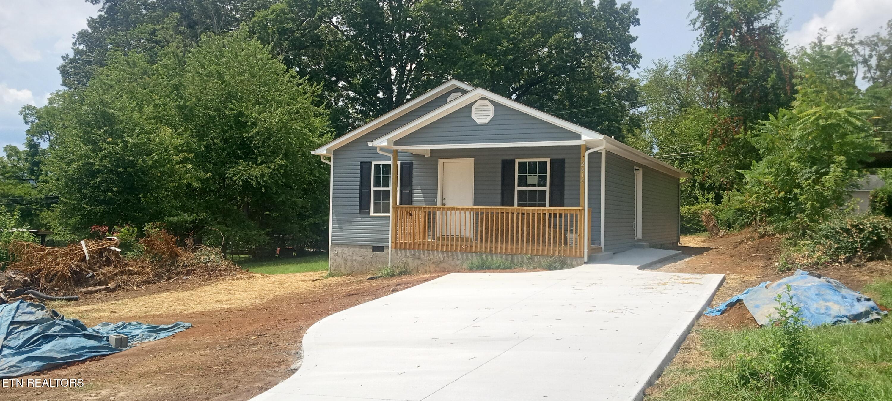 Property Photo: 2615 Carson Ave TN 37917