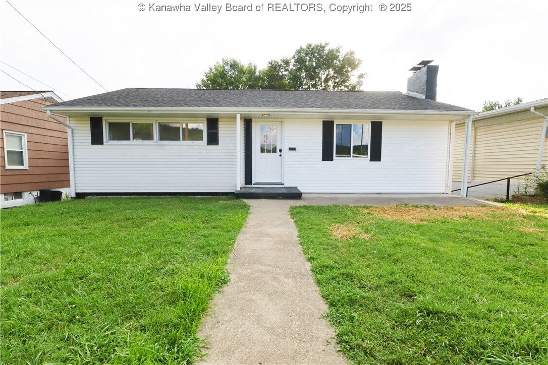 Property Photo:  1217 Park Avenue  WV 25143 