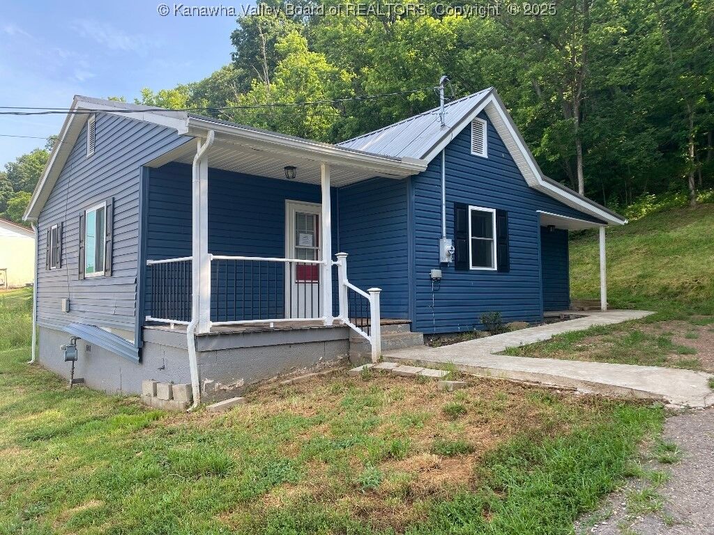 Property Photo:  105 Okey Avenue  WV 25143 