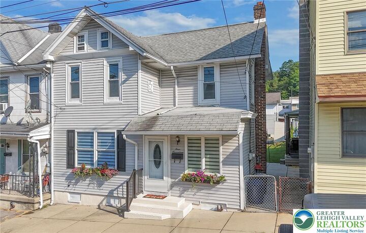 417 E Union Street  Tamaqua Borough PA 18252 photo