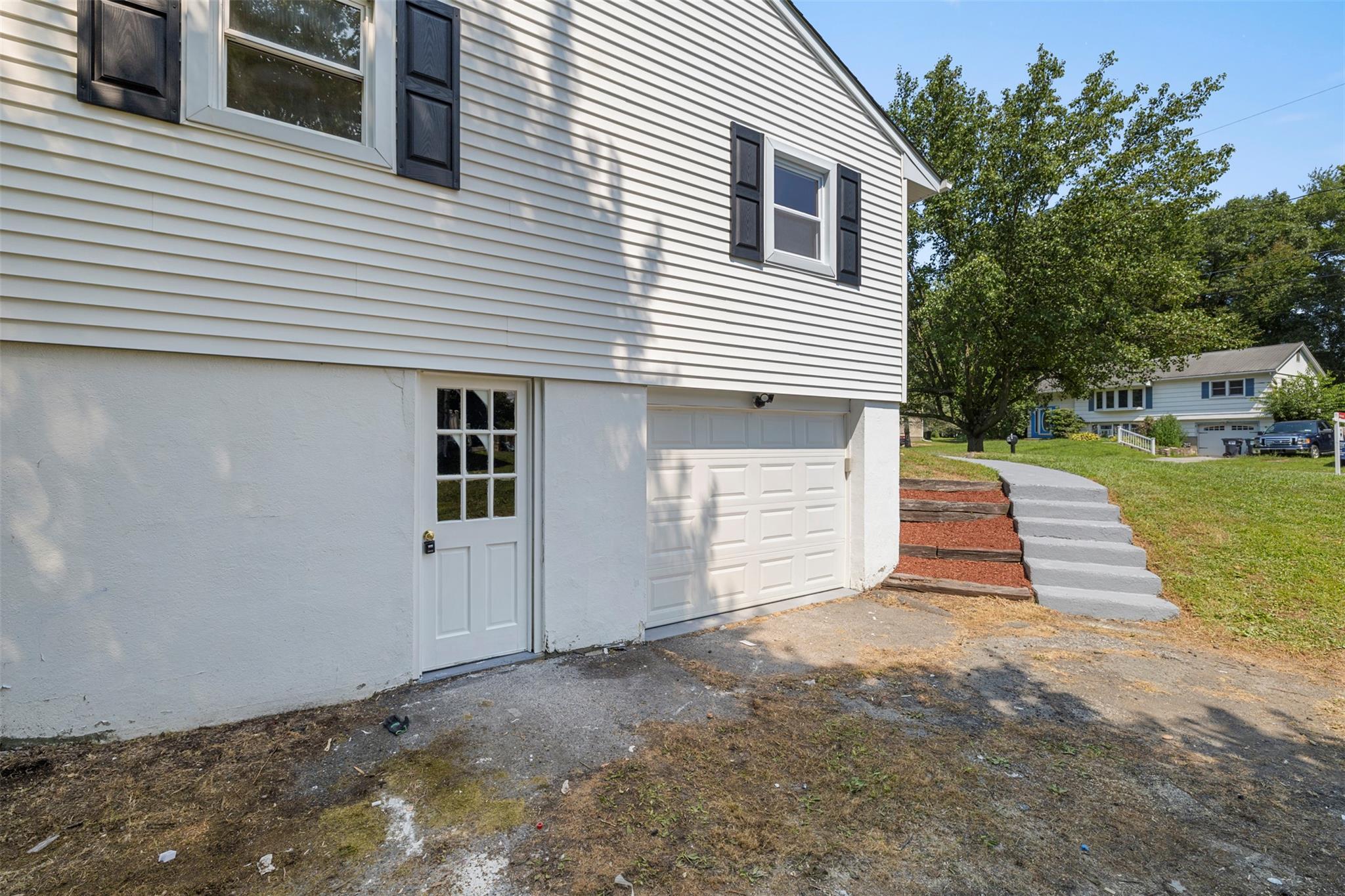 Property Photo:  87 Coach Lane  NY 12550 