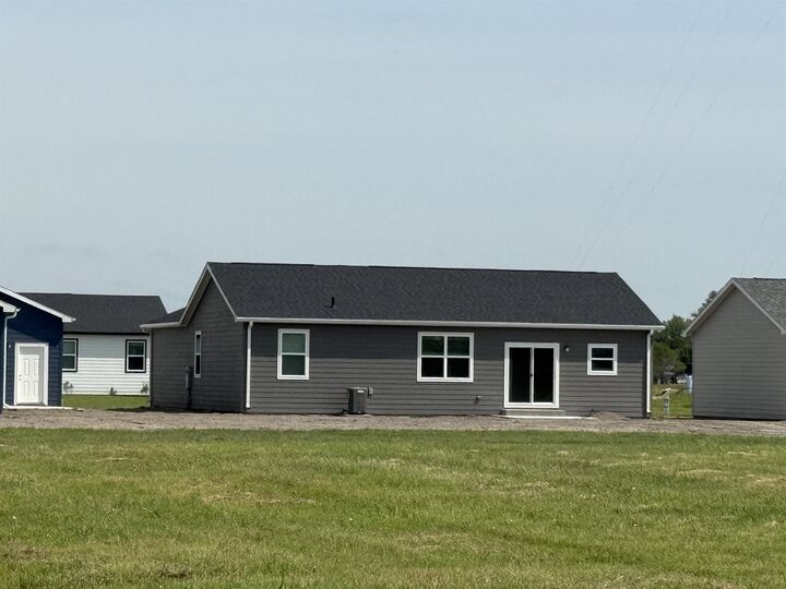 Property Photo: 1220 W 15th NE 69101-21
