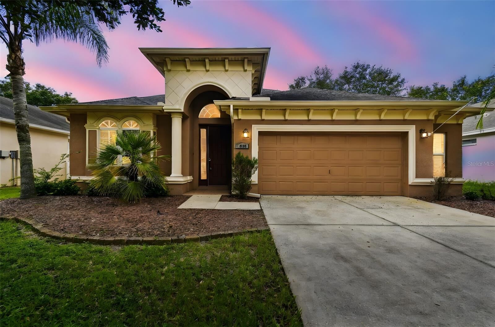 Property Photo:  4508 Fieldview Circle  FL 33545 