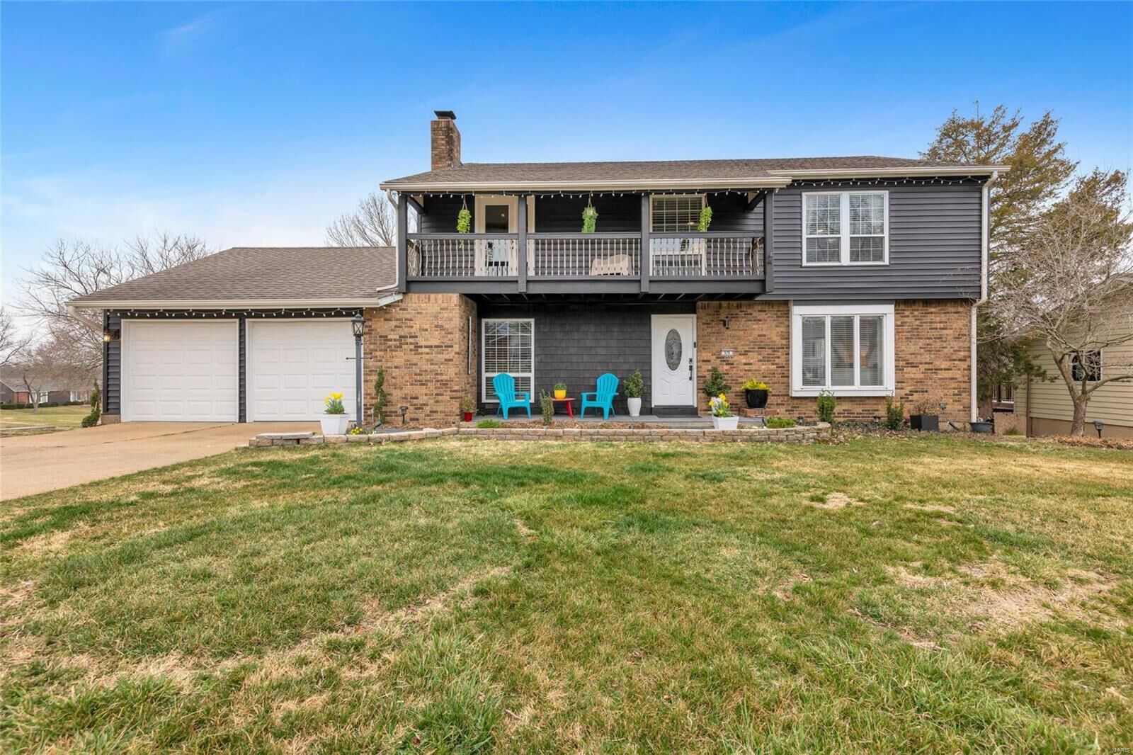 Property Photo: 375 Sunfield Place MO 63011