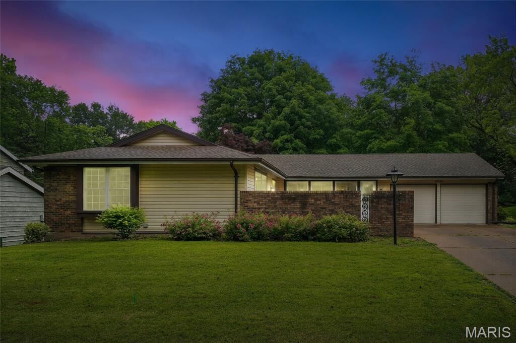 Property Photo: 12648 Meadowdale Drive MO 63138