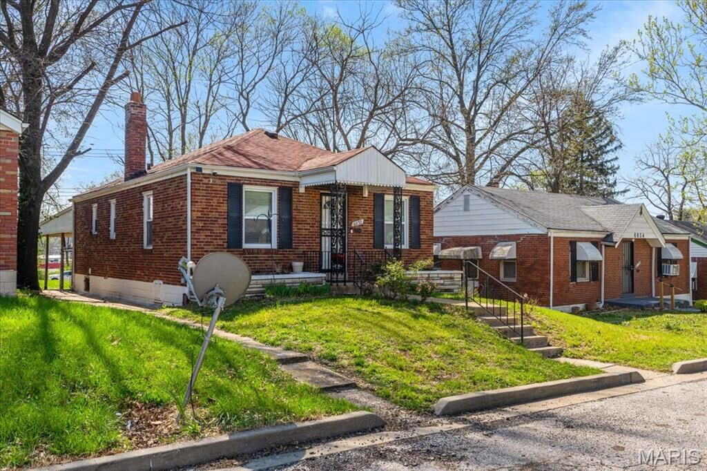 Property Photo:  6032 Margaretta Avenue  MO 63120 