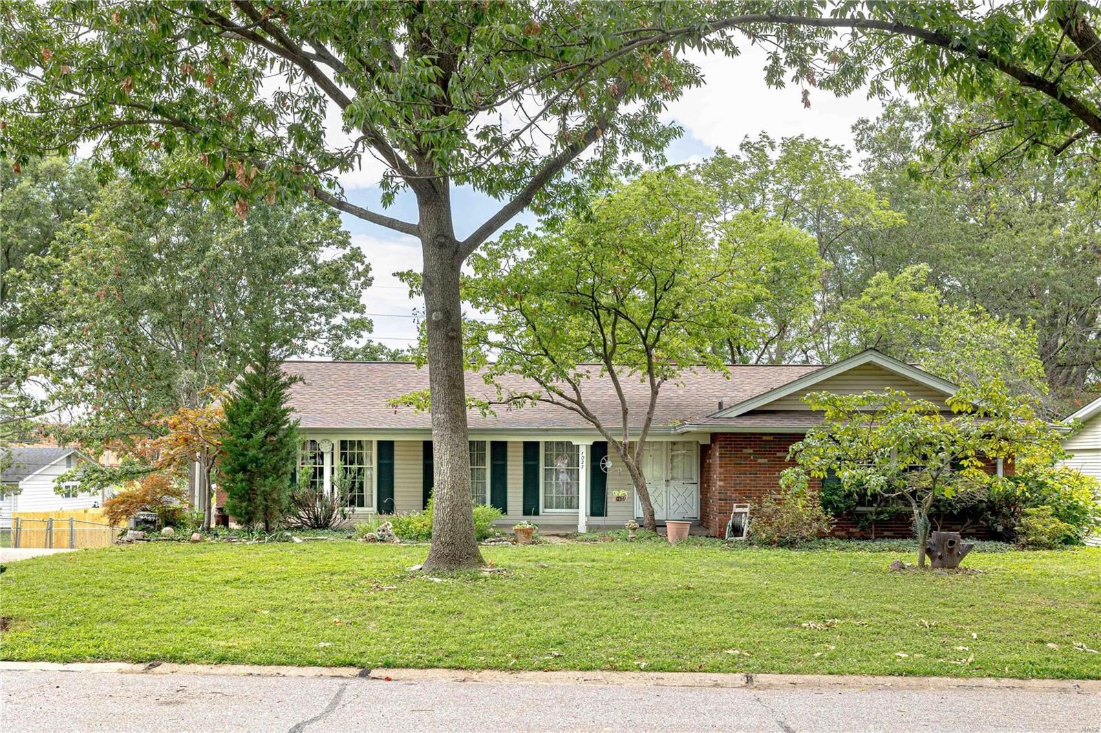 Property Photo:  1027 Accent Drive  MO 63146 