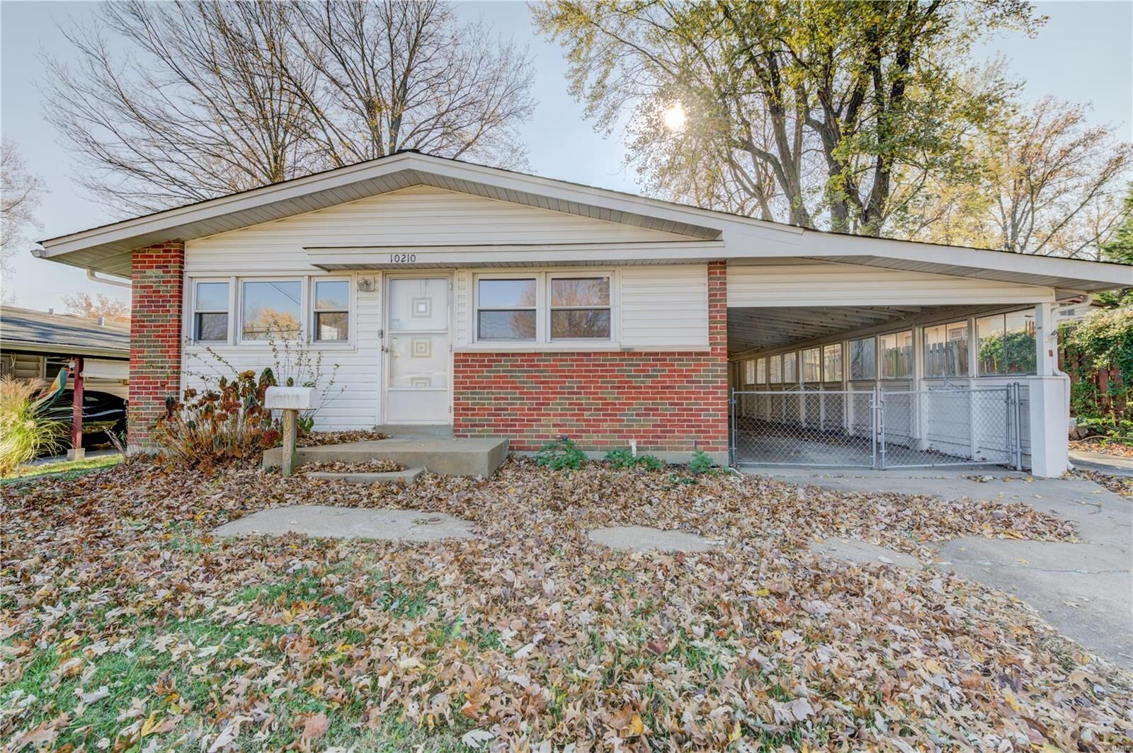 Property Photo:  10210 Carlyle Avenue  MO 63114 