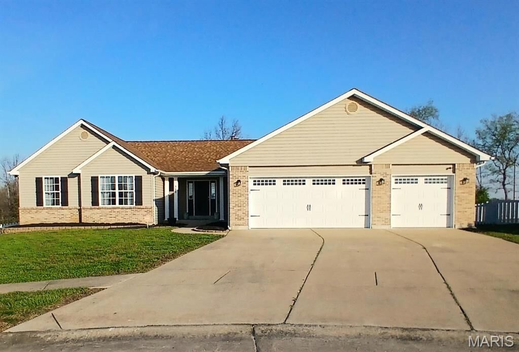 Property Photo:  331 Aspen Creek Drive  MO 63385 