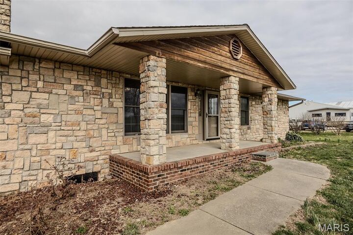 10637 Highway Tt  Lebanon MO 65662 photo