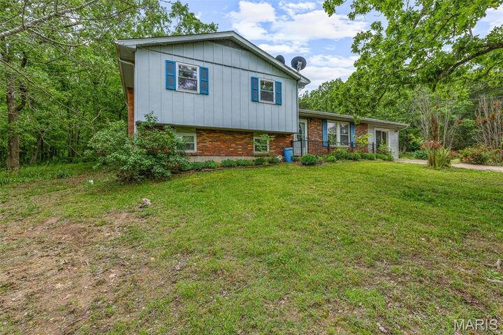 1521 Pendleton Road  Farmington MO 63640 photo