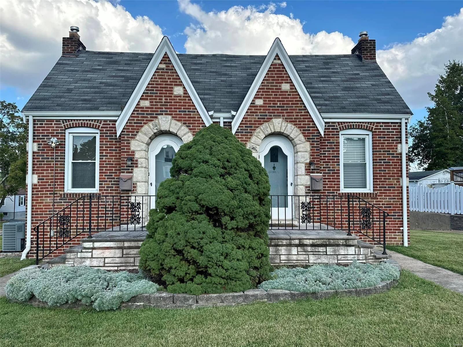 Property Photo:  8700 Ivy Avenue  MO 63123 