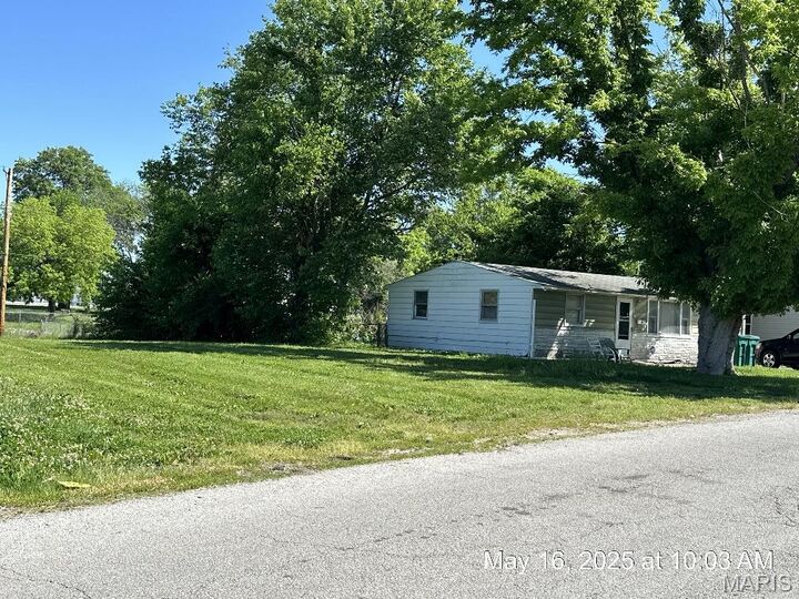 Property Photo:  462 N 83rd Street  IL 62203 