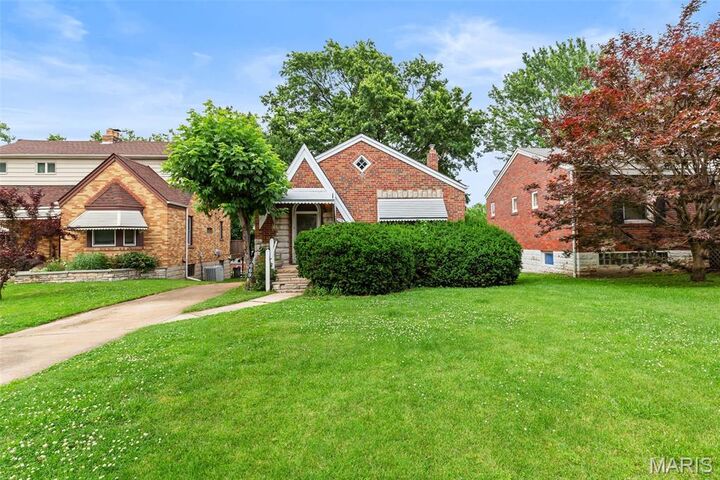 Property Photo: 669 Bellsworth Drive MO 63125