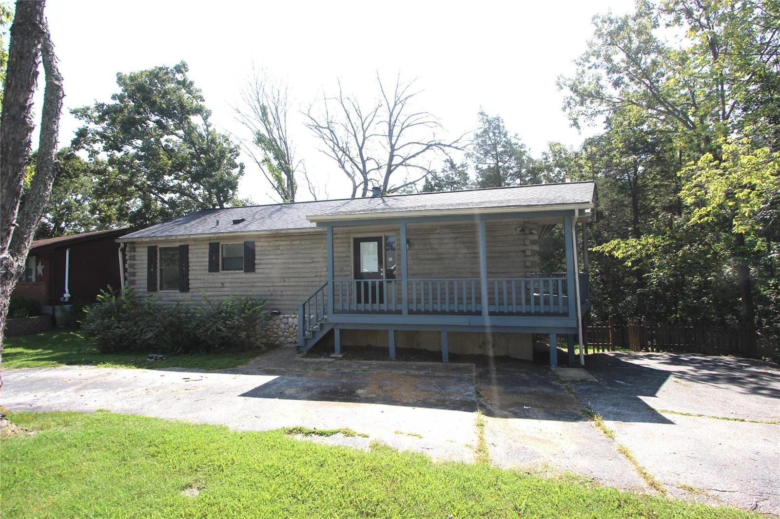 Property Photo:  9962 Column Drive  MO 63050