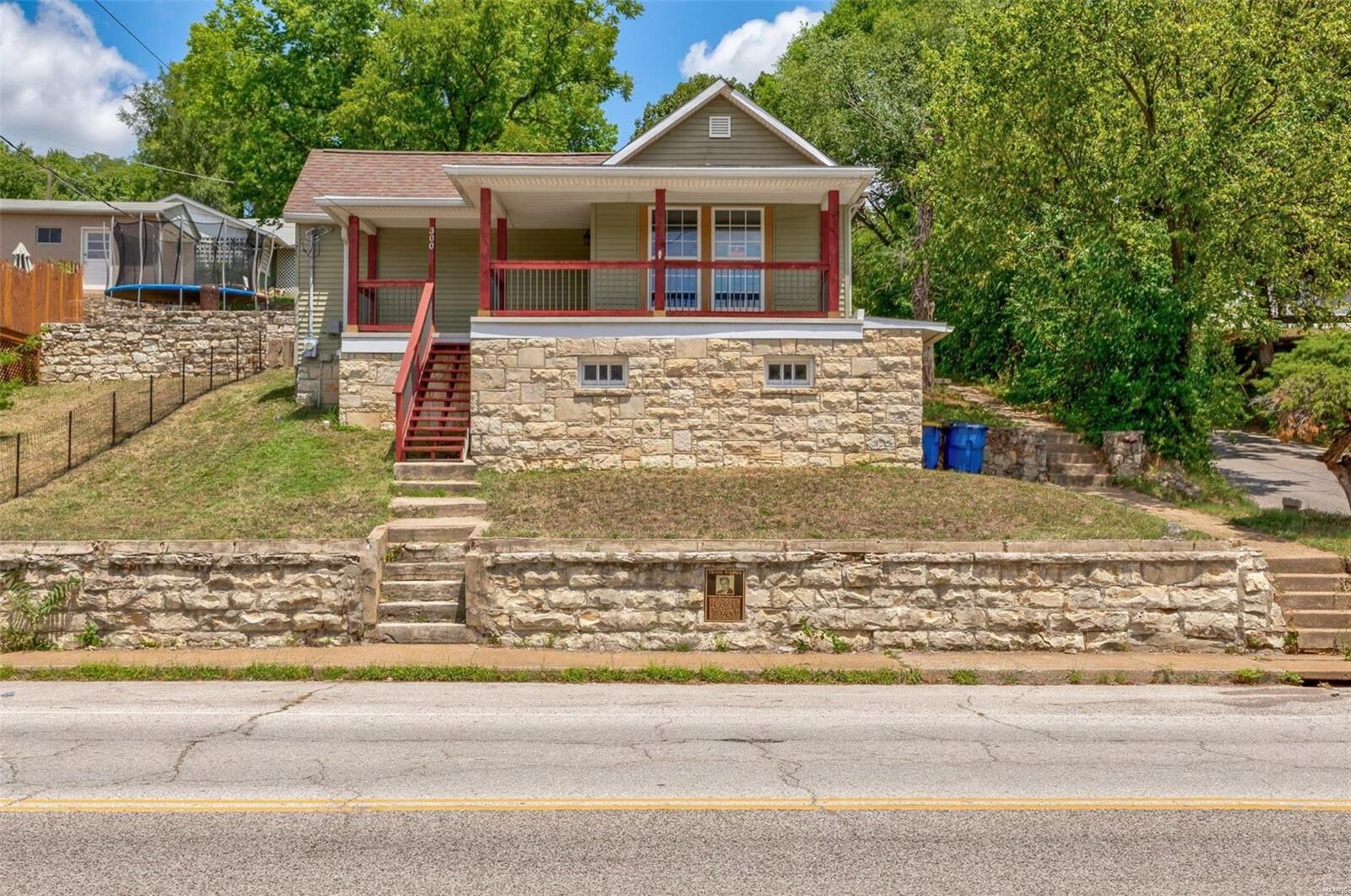Property Photo: 300 Boyd Street MO 63020
