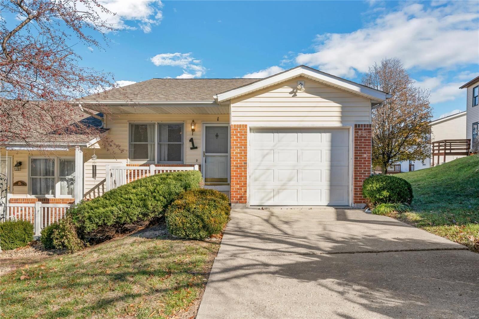 Property Photo: 1 Turtle Creek Drive MO 63090