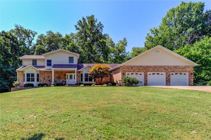 5 Kassebaum Lane  St Louis MO 63129 photo