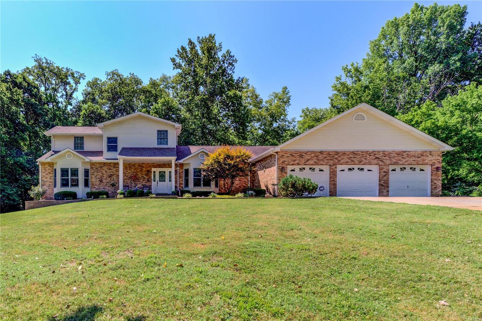 Property Photo: 5 Kassebaum Lane MO 63129