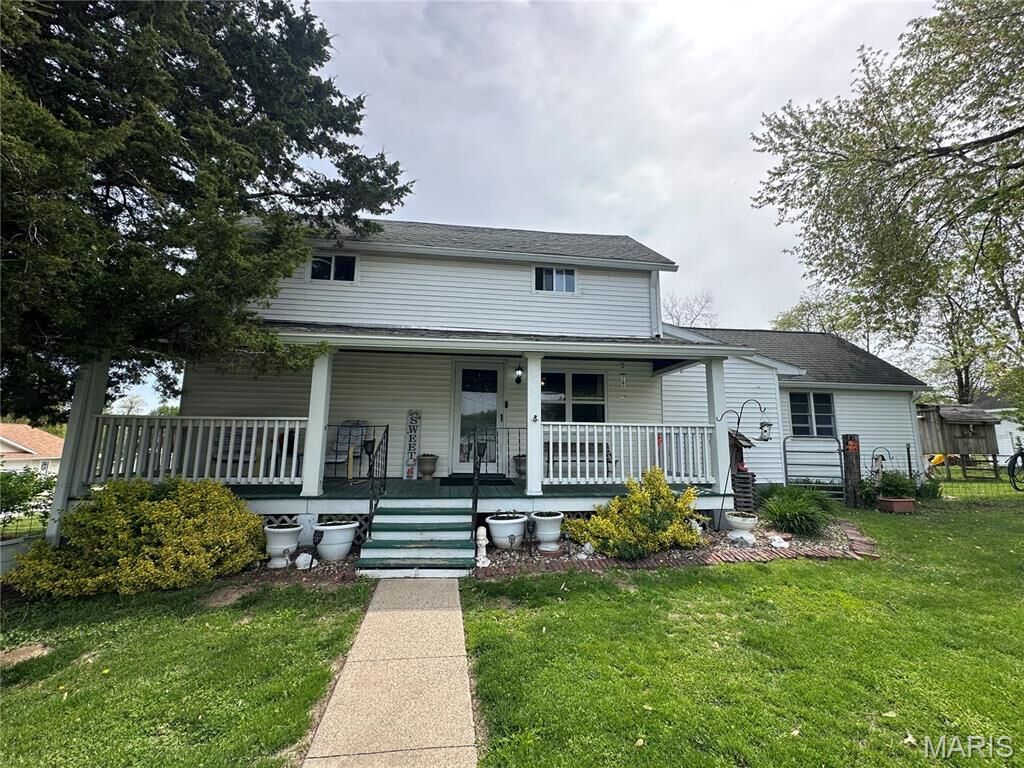 Property Photo: 201 W Street MO 63459