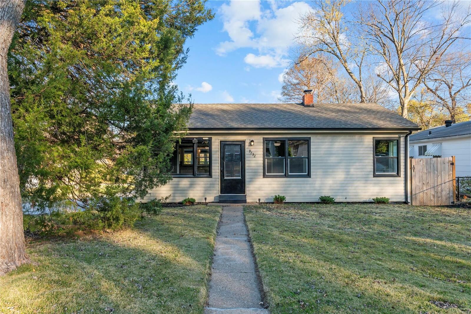 Property Photo: 9732 Balboa Drive MO 63136