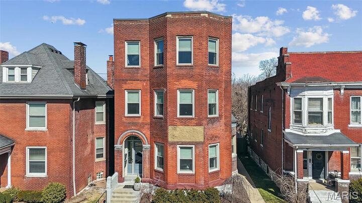 4237 Laclede Avenue B  St Louis MO 63108 photo