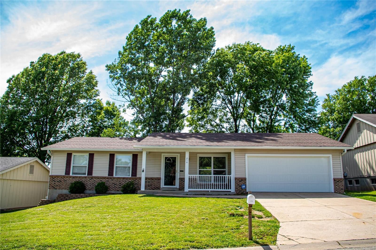 Property Photo: 214 Universal Drive MO 63376