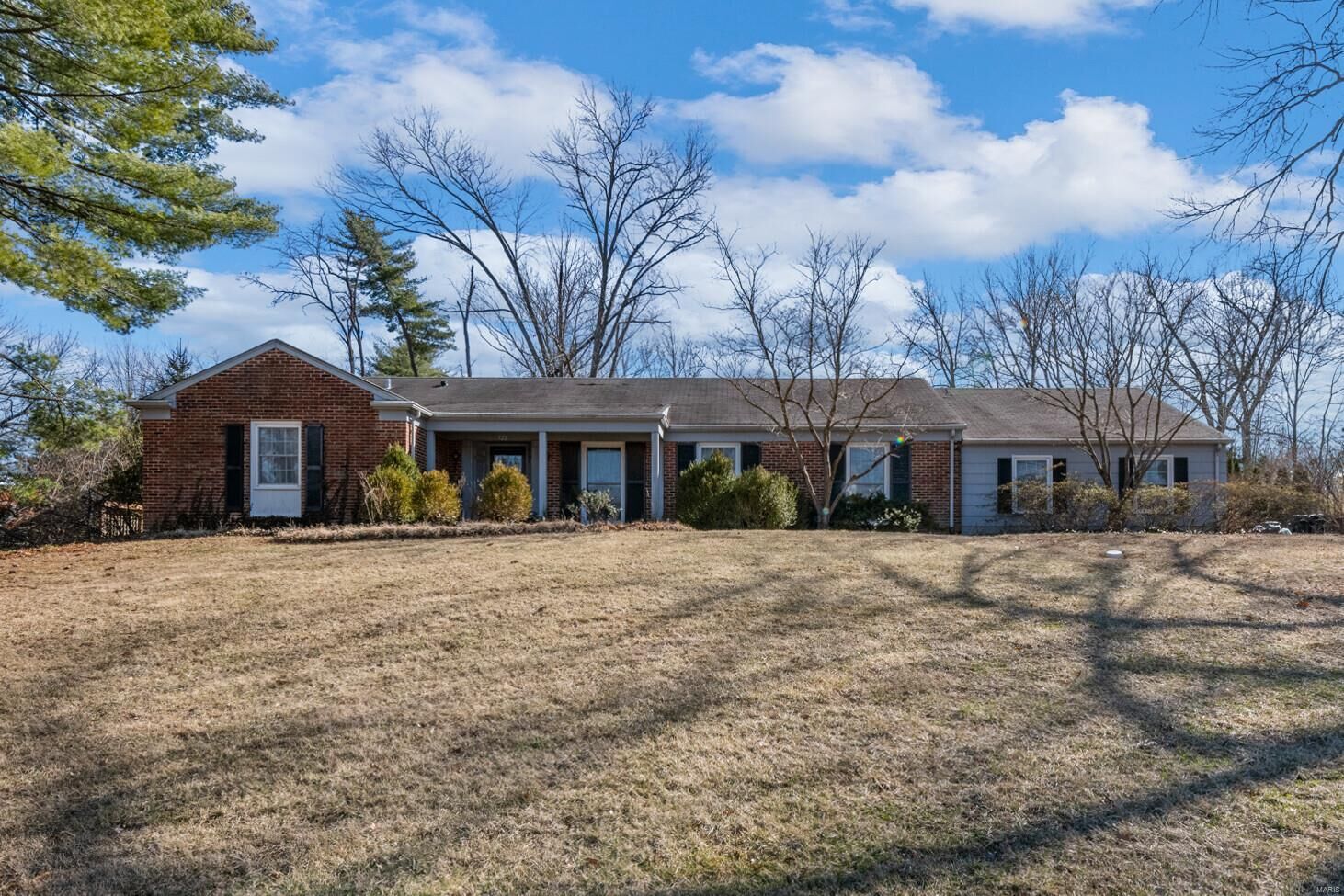 Property Photo:  522 High Meadow Road  MO 63131 