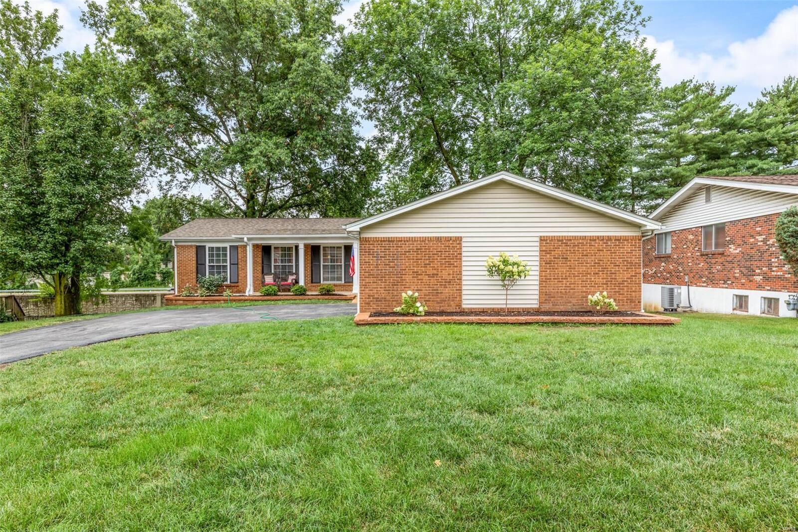 Property Photo: 10552 Gregory Court MO 63128