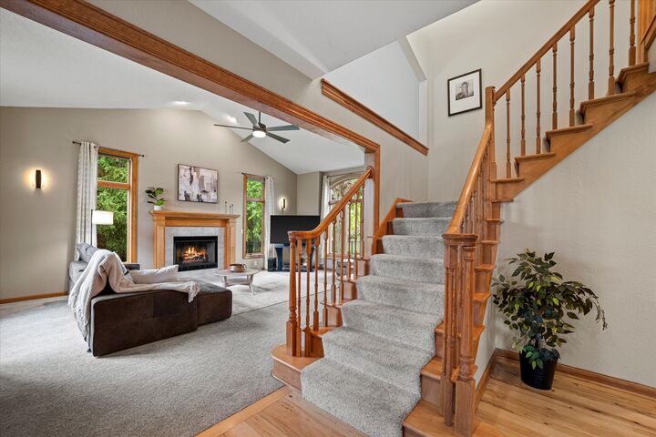 Property Photo:  102 Trails Edge Ct  WI 53029 