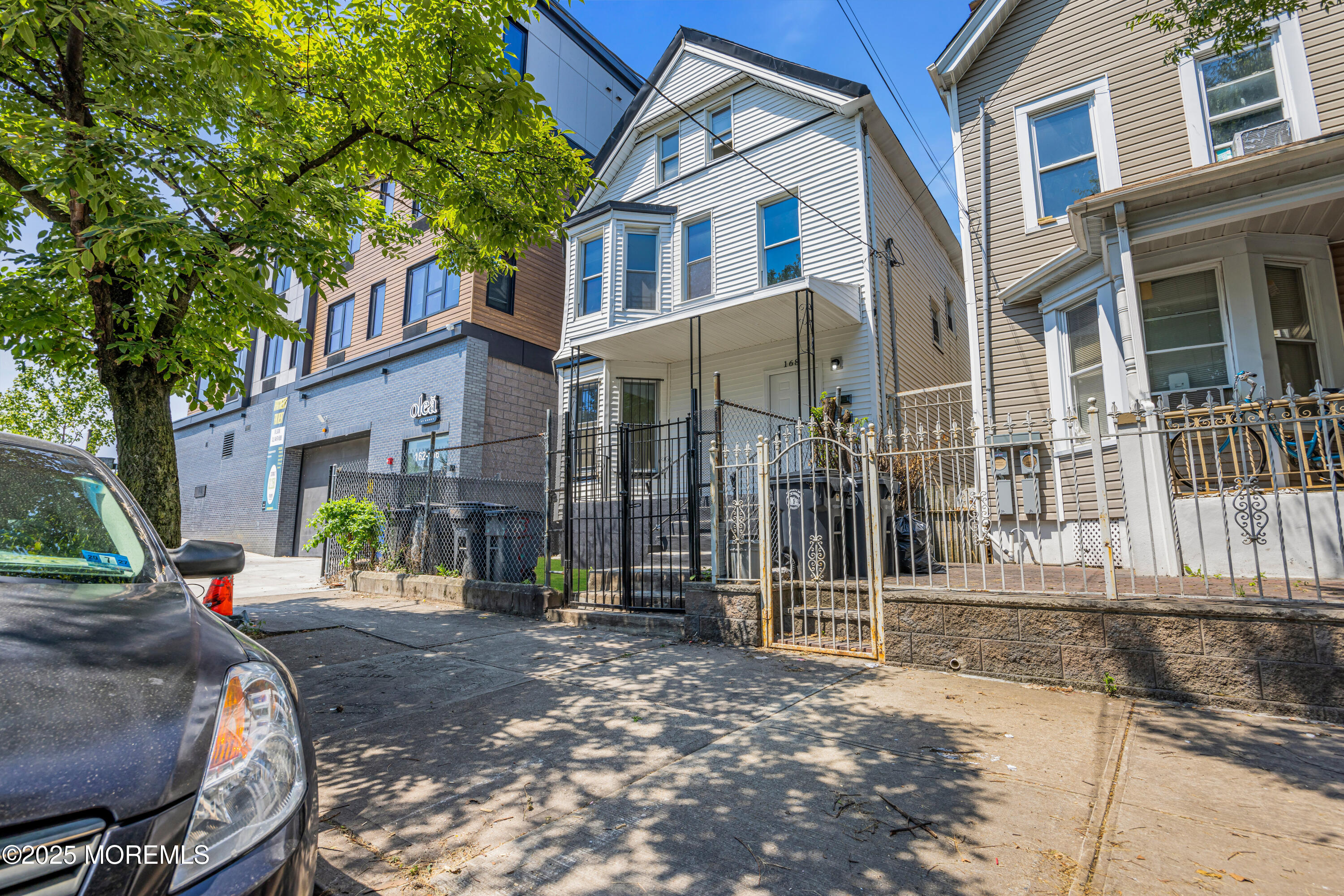 Property Photo: 168 N 5th Street NJ 07107