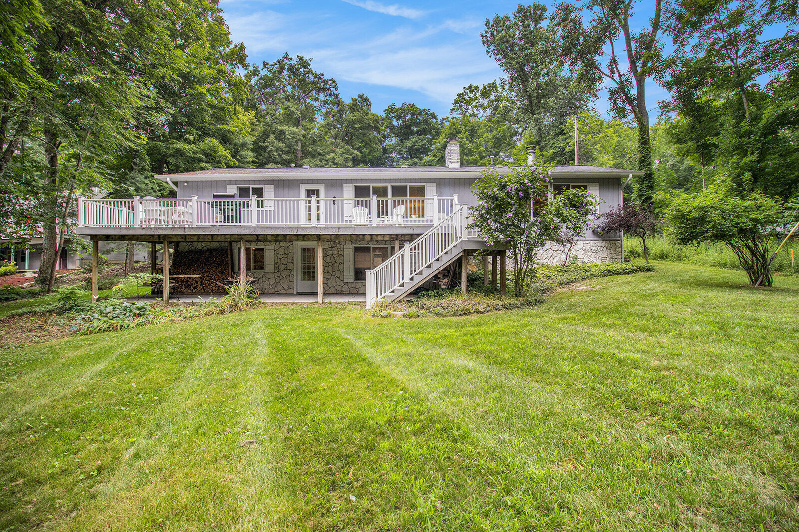 Property Photo: 5030 Russell Road MI 49337