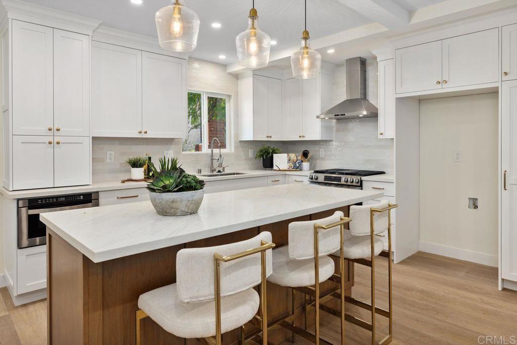 Property Photo: 5461 Waring Road CA 92120