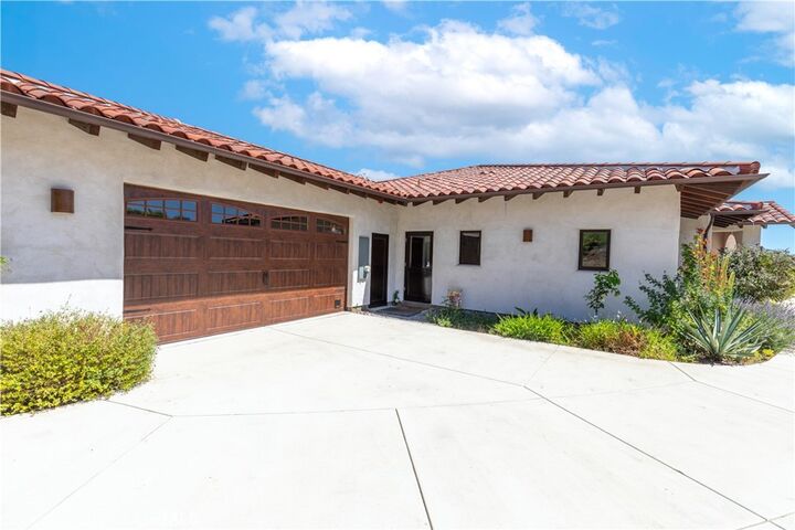 Property Photo:  39170 Kapalua Way  CA 92592